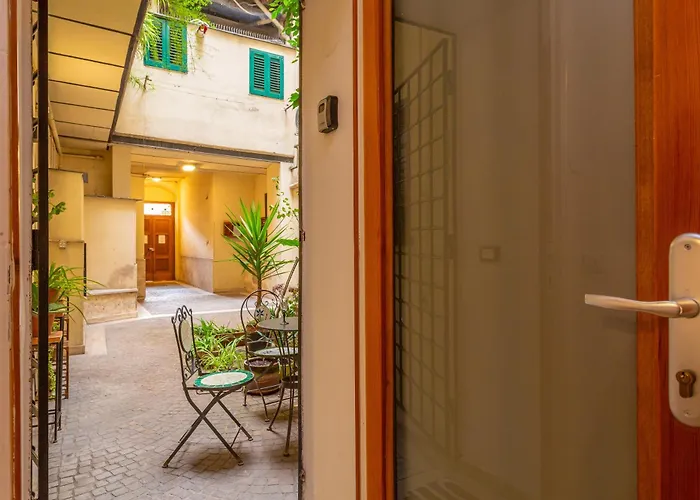 Apartament Glam Nest & Garden Colosseum Rzym